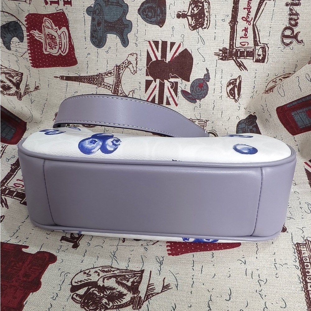 COACH White Shoulder Bag with Blue Berry Print - Picture 4 of 10